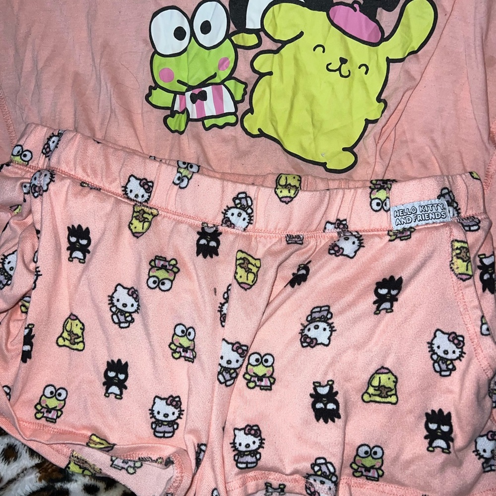 Hello Kitty Pajama Set - Picture 6 of 7
